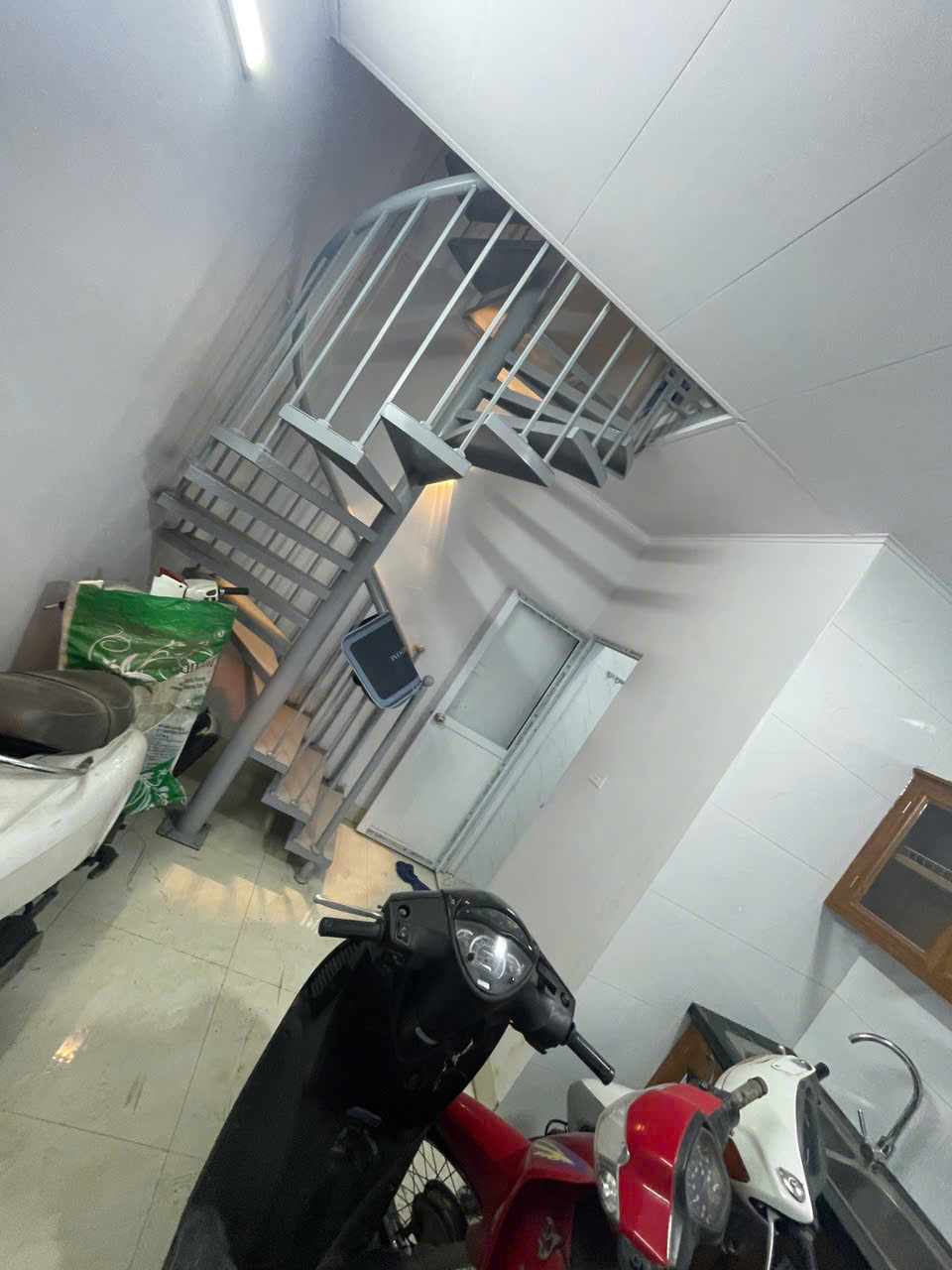 Cho thuê nhà ngõ 29 Phố Lạc Nghiệp , 3 tầng, 20m2, 2 ngủ, 2 WC, 6.5 triệu ở gia đình, nhóm - Ảnh chính